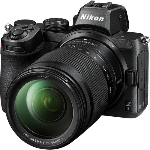 Nikon Z5 + 24-200 mm